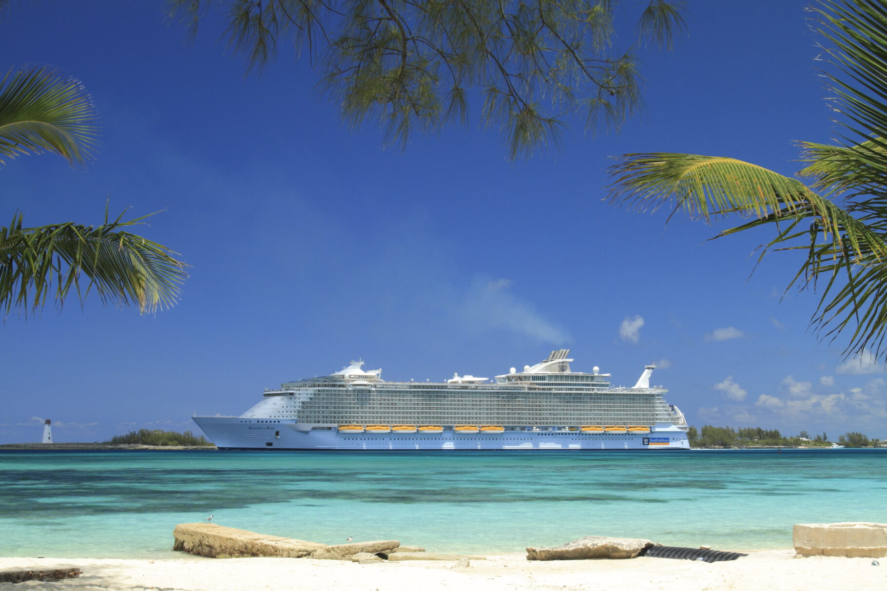 Royal Caribbean cruise ship Allure of the Seas