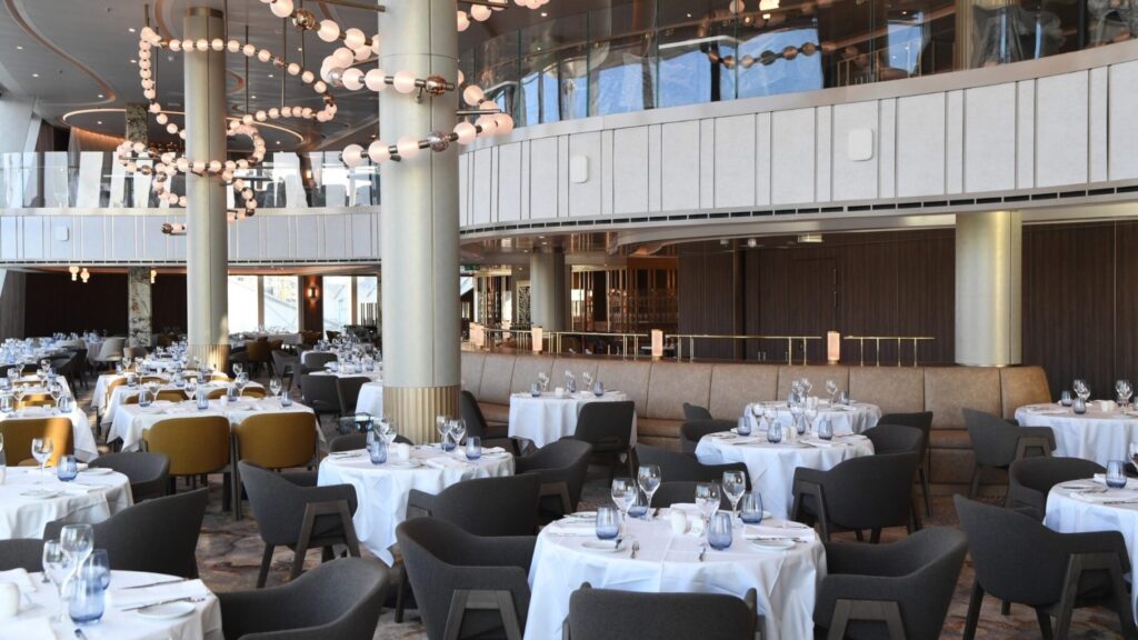 Main dining room on Princess cruise ship the Star Princess