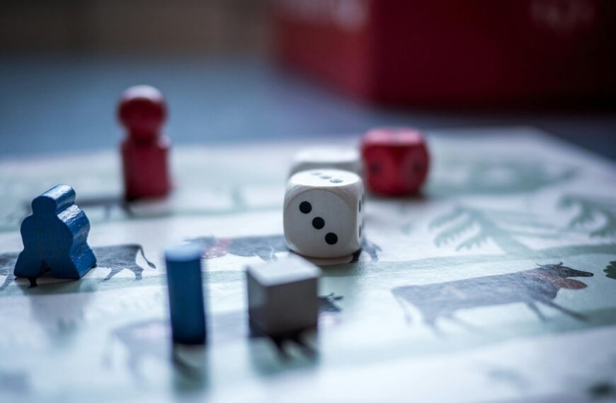 What are the Best Games to Bring on a Cruise?