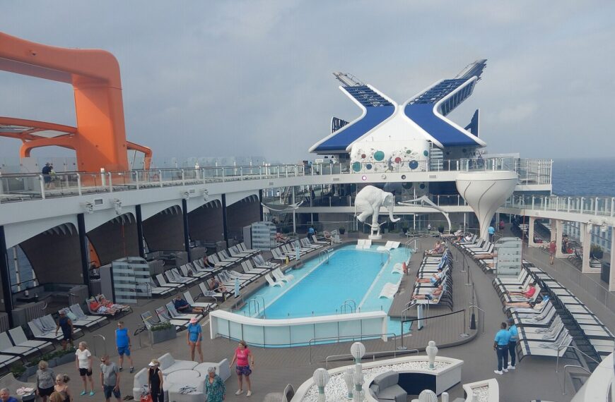 Celebrity Beyond Lido Deck