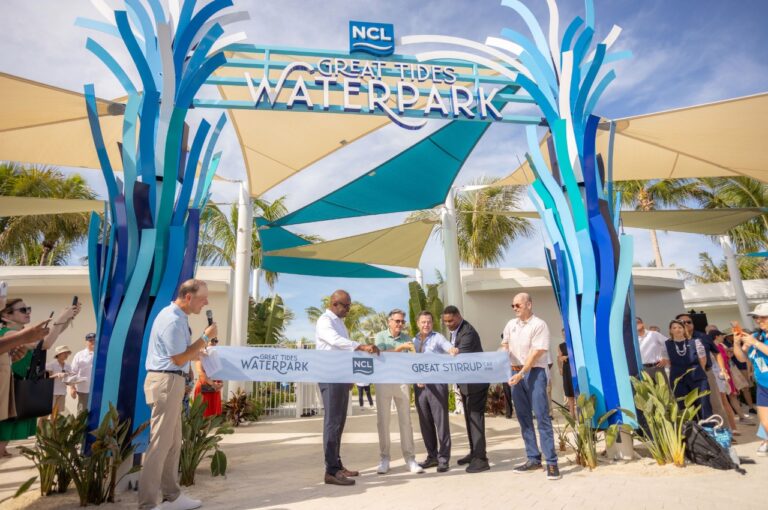 NCL Cruisers Get Locked Out of Their Own Vacation
