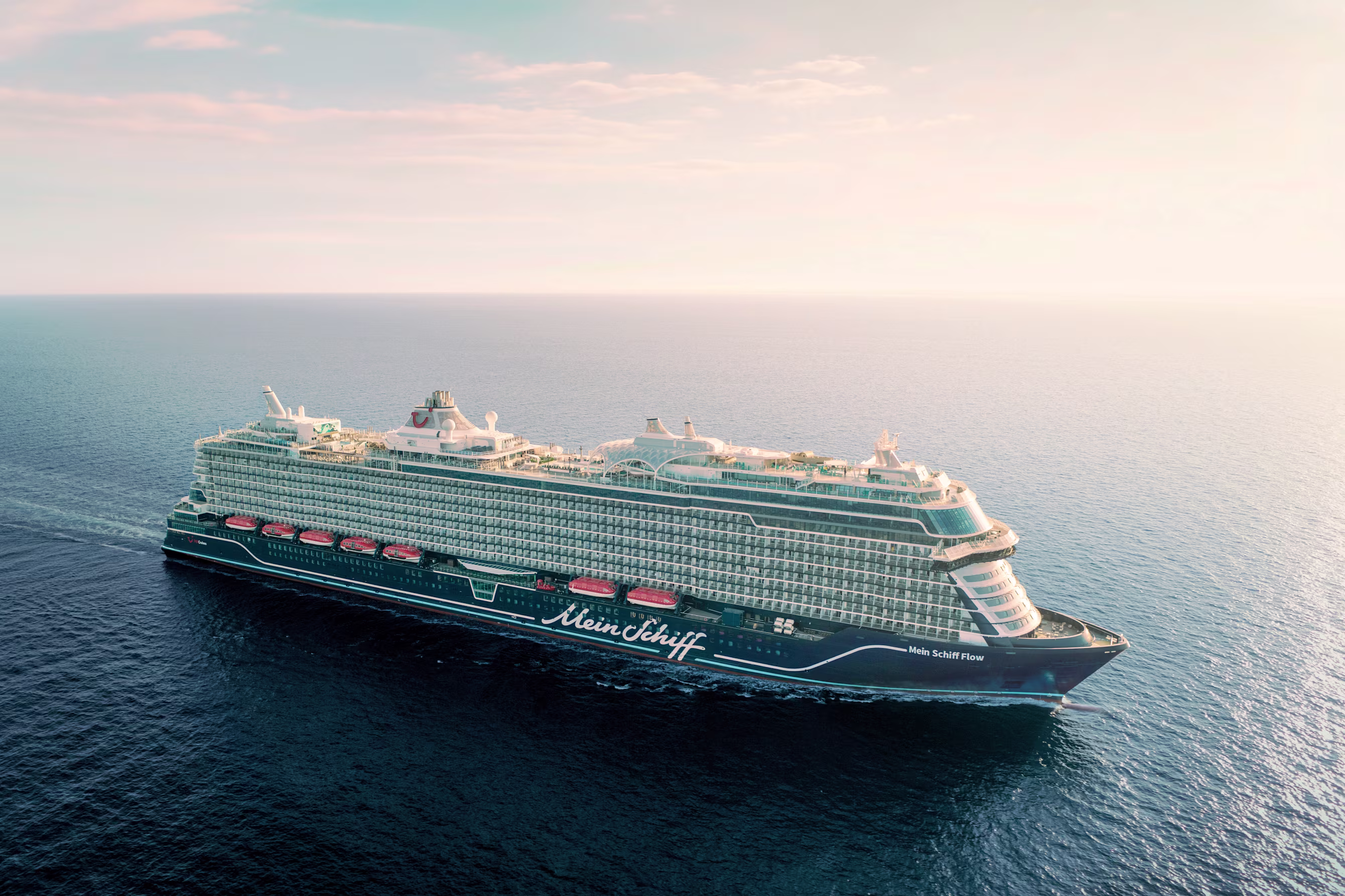 Cruise Ship Slams Into Two Other Ships